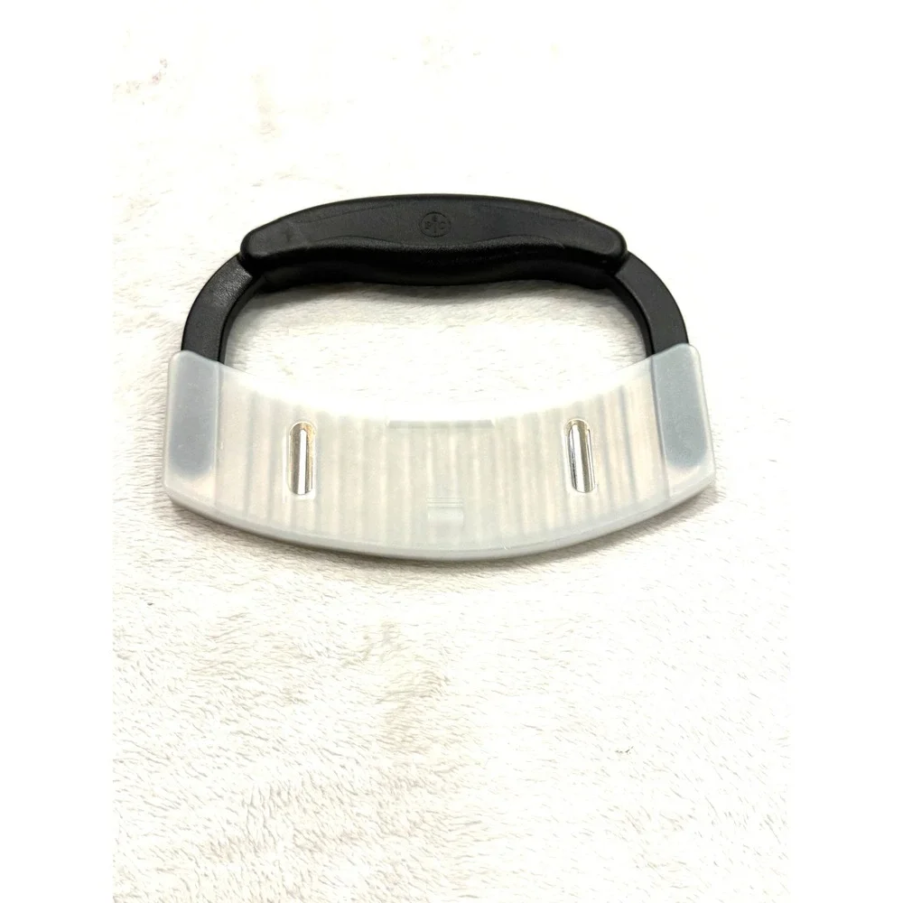 Pampered Chef Crinkle Cutter Black Handle Stainless Steel Wavy Blade 1089